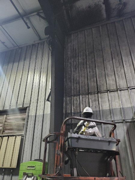 23-1 Overhead Cleaning Industrial overhead cleaning service by Dunn Service